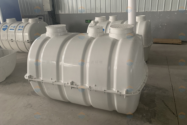 SMC玻璃鋼化糞池與傳統(tǒng)化糞池相比有哪些優(yōu)勢？